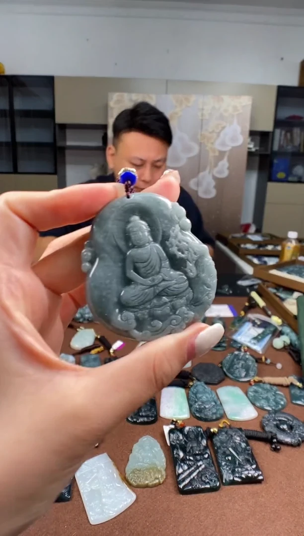 颈饰未镶嵌翡翠多样性发其一