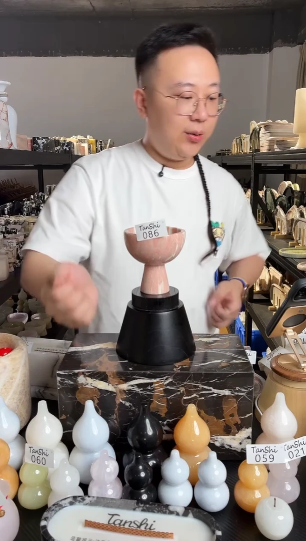 石材086宝粉手捧花