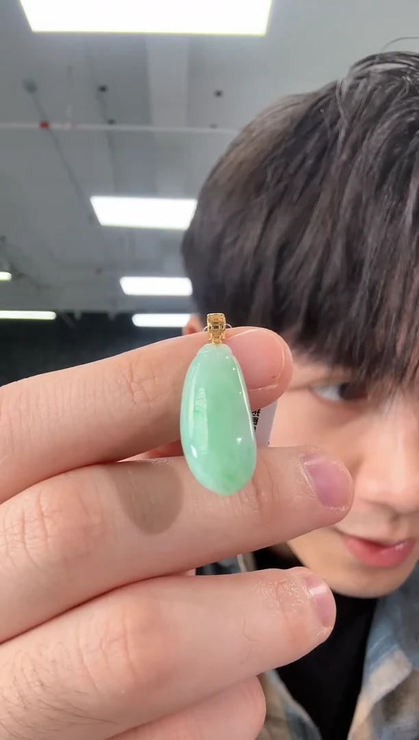 吊坠(不含链)18K金镶嵌翡翠翡翠福瓜吊坠