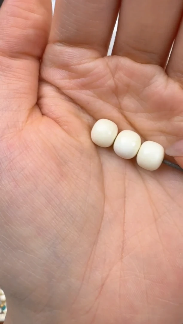 未镶嵌蜜蜡裸石蜜蜡珠子 8.6mm