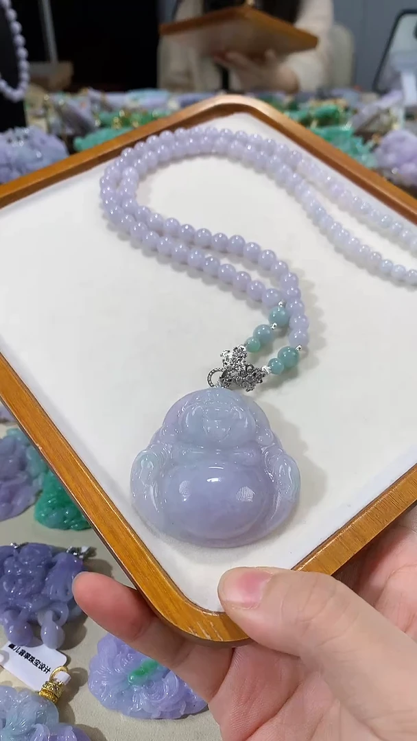 颈饰未镶嵌翡翠吊坠