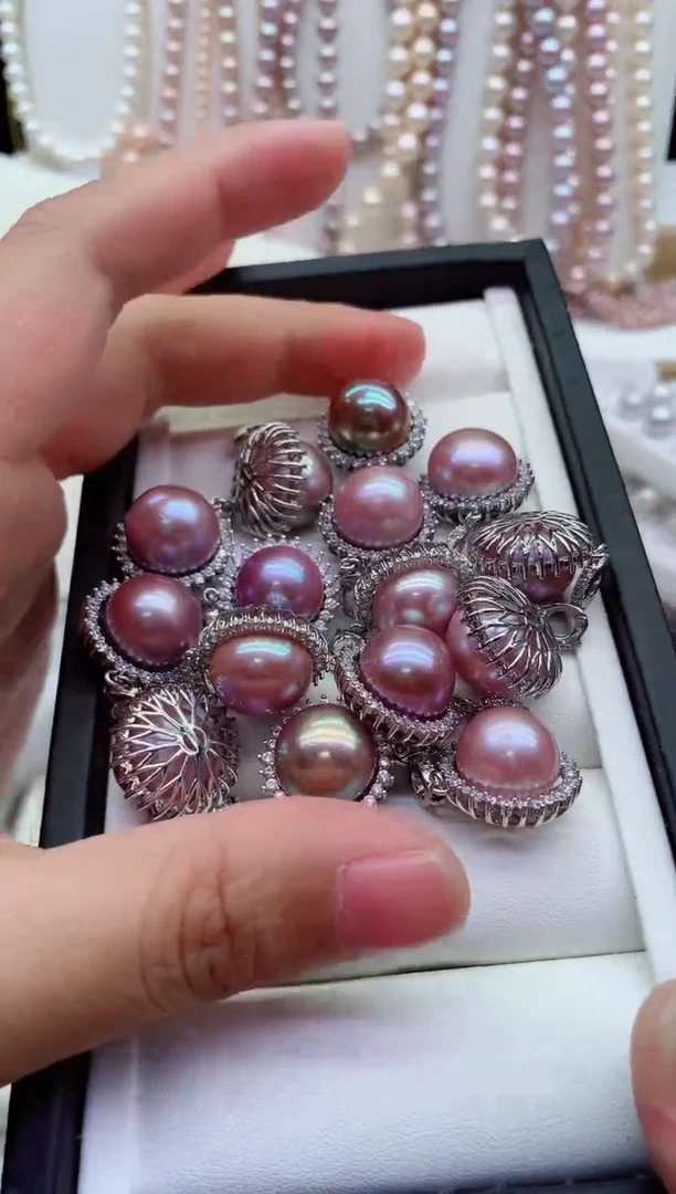 淡水珍珠合金吊坠(不含链)多样性发其一，非无暇