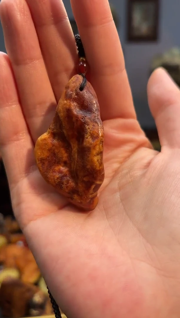 琥珀颈饰未镶嵌吊坠