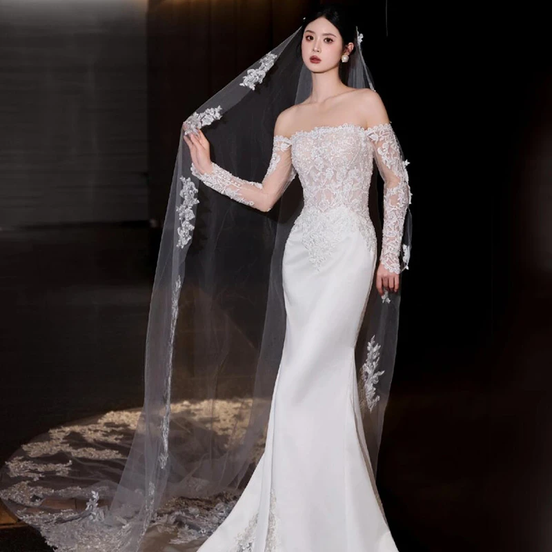 新娘主婚纱高级重工奢华大拖尾蕾丝云纱织梦结婚造型婚礼复古头纱