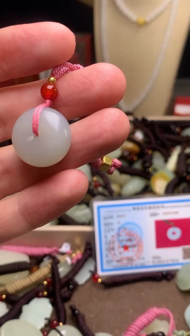 颈饰未镶嵌和田玉新疆料青海料清水和田玉吊坠