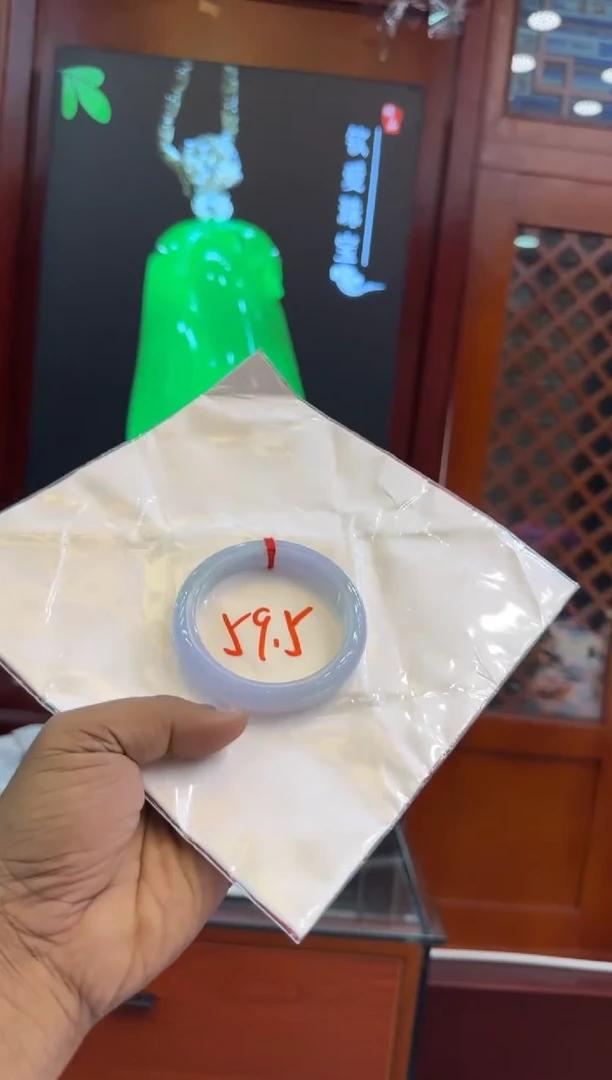 未镶嵌手镯翡翠手镯