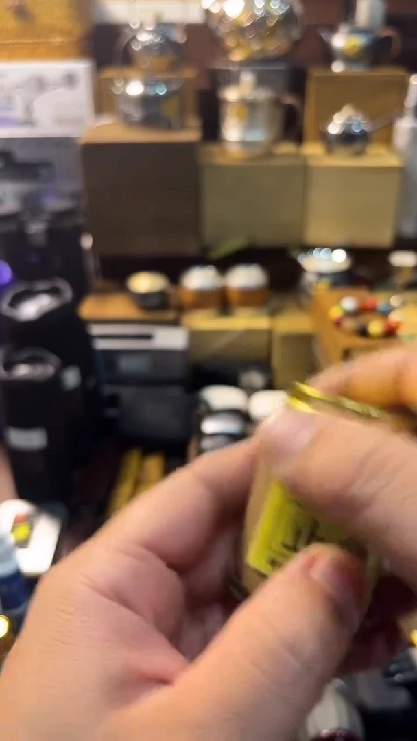 瓷片闪购商品 如图所示