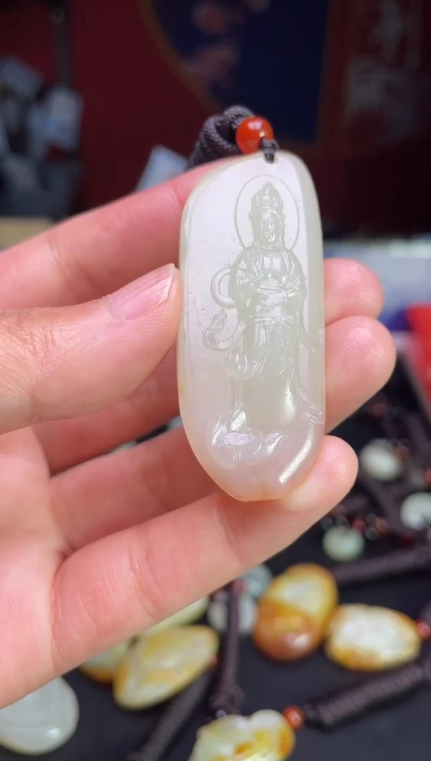 颈饰未镶嵌和田玉1