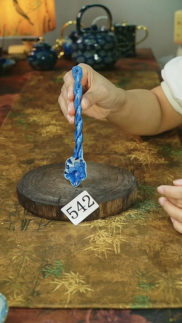 茶碗............542