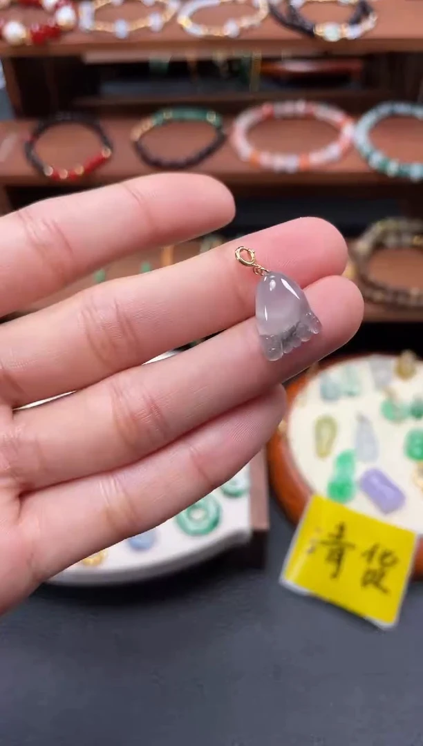 【闪购商品】翡翠吊坠(不含链)18K金镶嵌一个  JK679