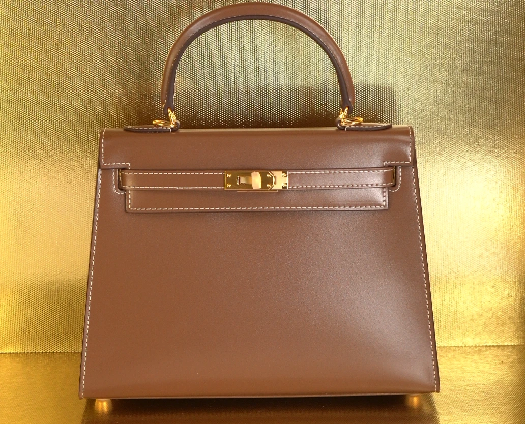 14（全新未拆封）轻奢时尚高级经典潮流百搭单肩斜跨女士包包