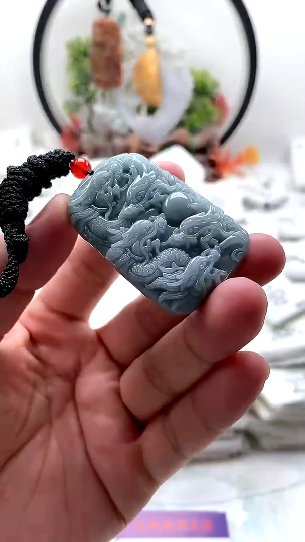 颈饰未镶嵌翡翠九龙1