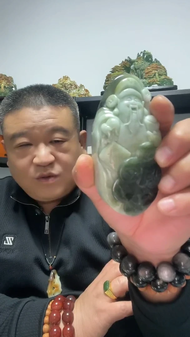 未镶嵌独山玉手把件财神雕刻把件