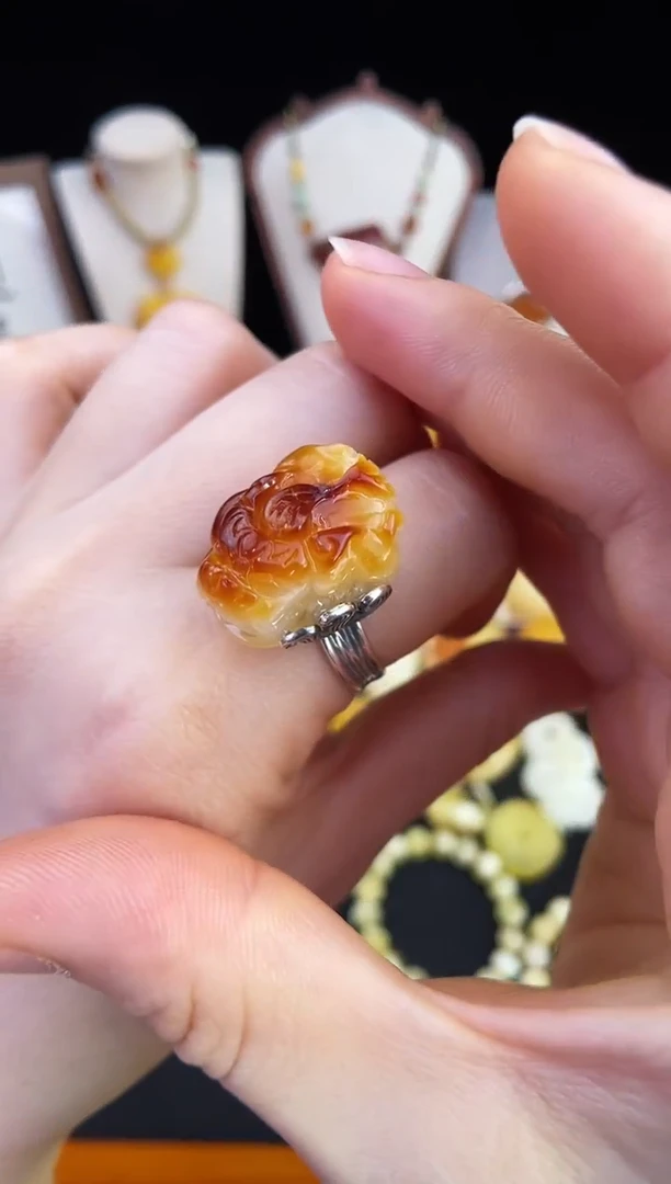 琥珀未镶嵌珠宝奇石柒月