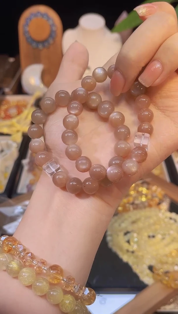 未镶嵌手串水晶破****?奶茶月光白水晶方糖