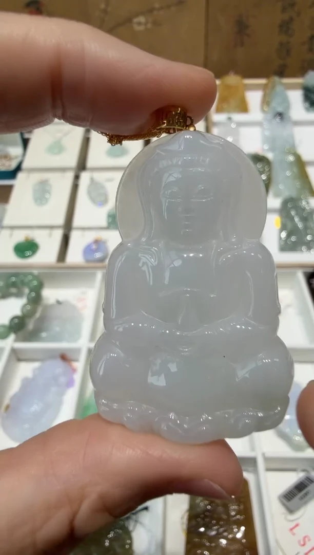 18K金镶嵌挂件翡翠A货翡翠多样性孤品