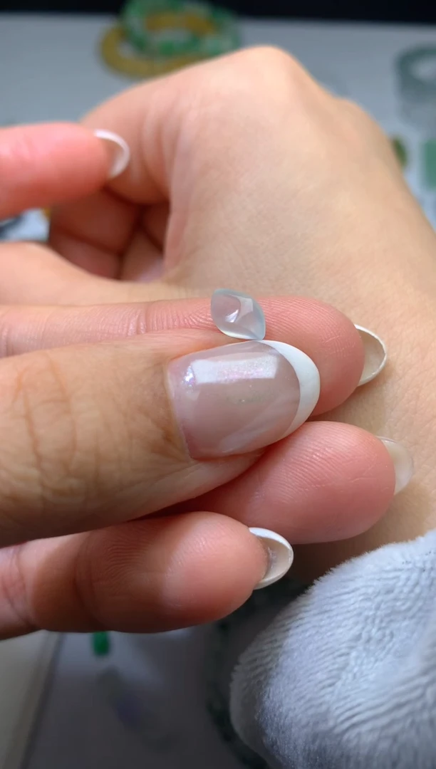 未镶嵌定制翡翠毛货