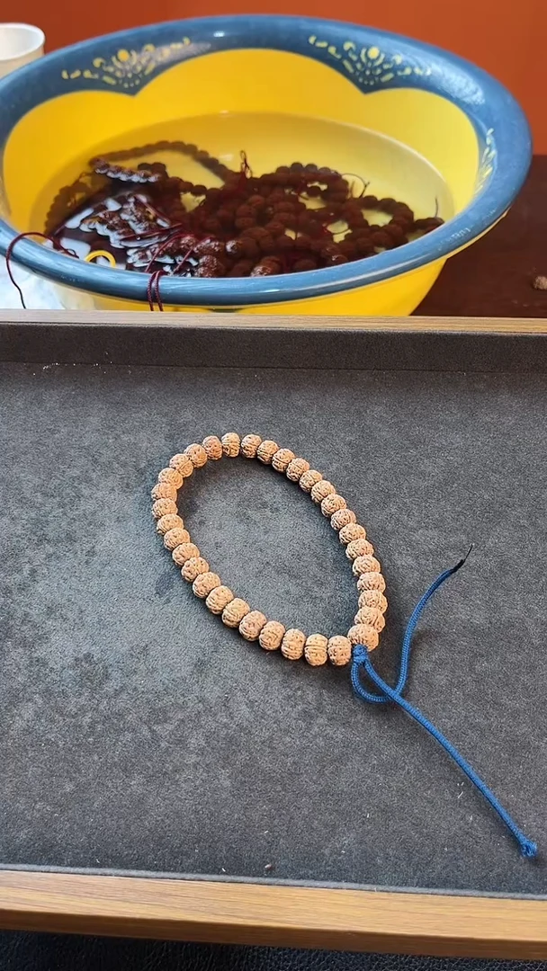 【闪购商品】金刚菩提手串9+老树王