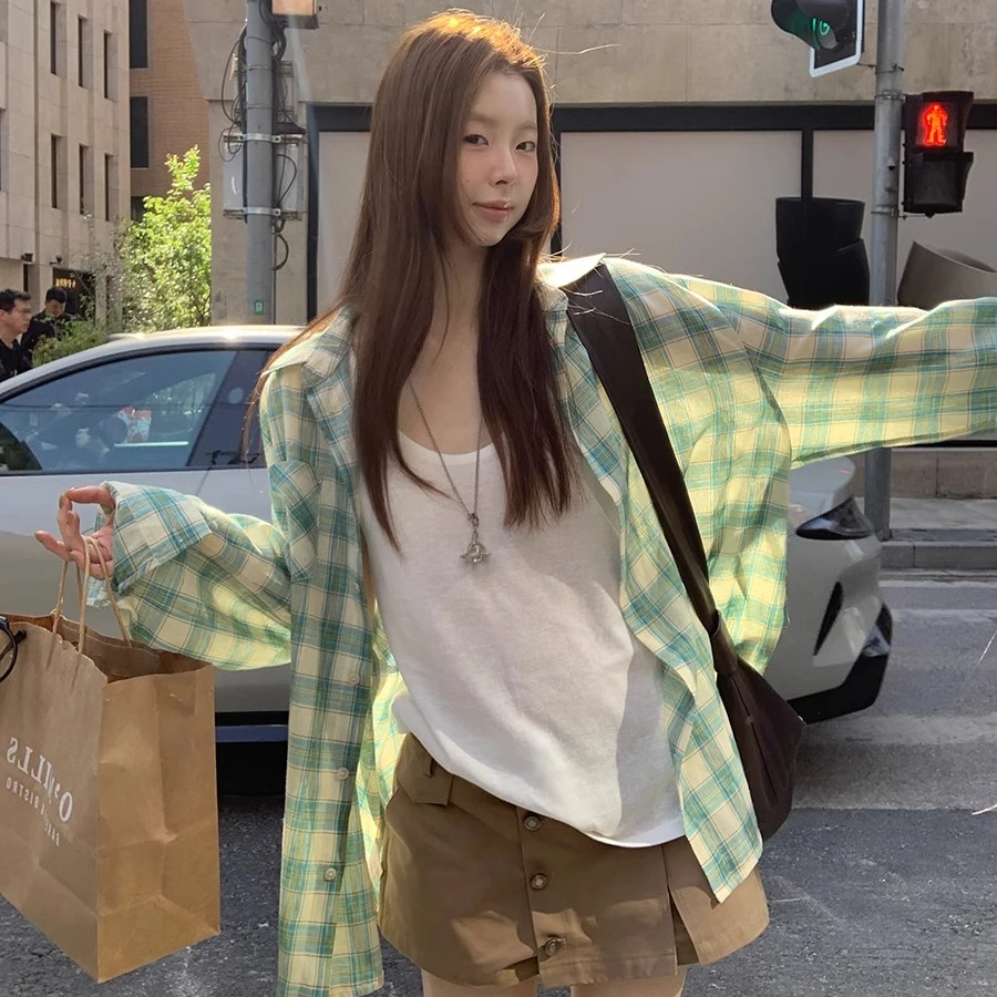 绿色长袖衬衫女慵懒风2025夏季宽松休闲衬衣复古百搭防晒上衣外套