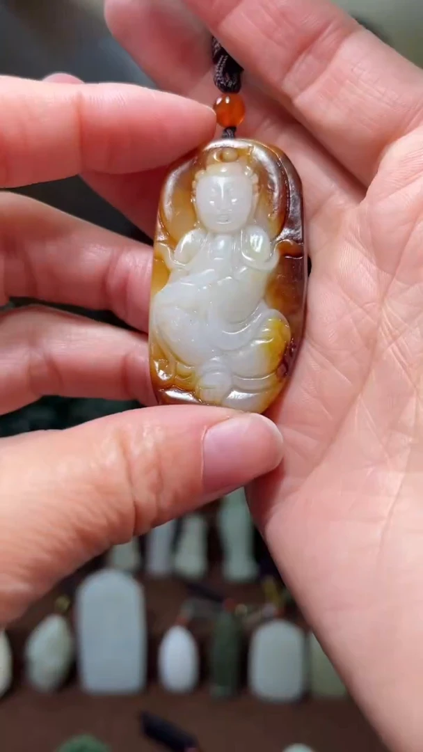 颈饰未镶嵌和田玉·