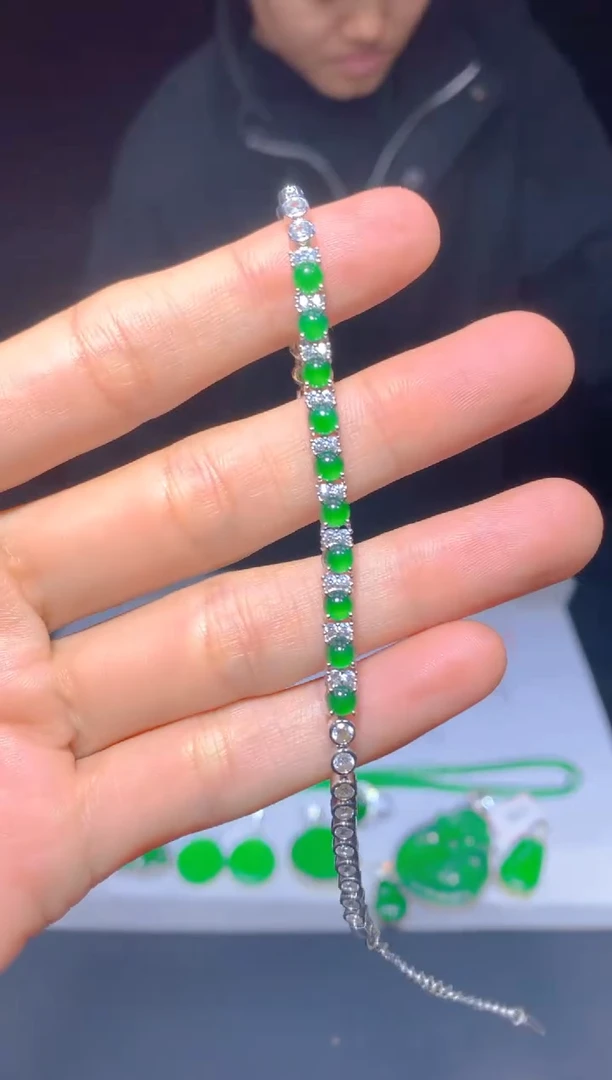 未镶嵌定制翡翠225多样性发货（发其一）