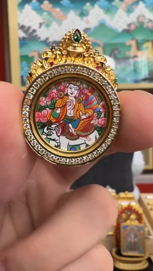 吊坠普老师-热贡纯手绘-安安