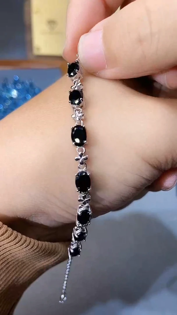 【闪购商品】蓝宝石手链银S925镶嵌354