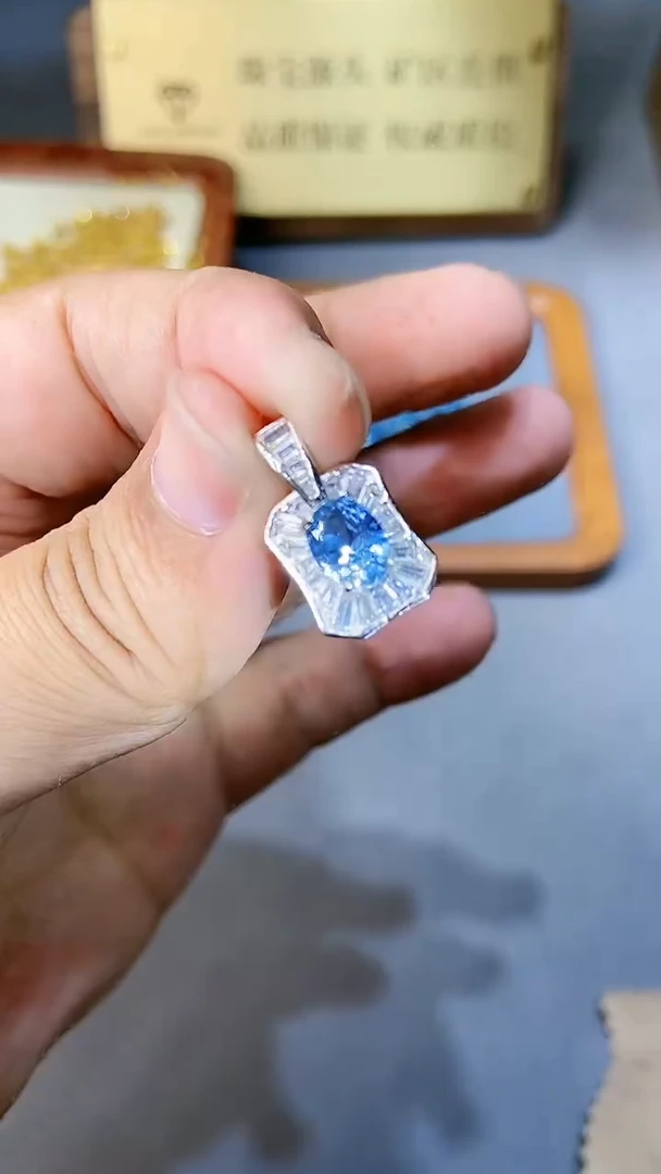 【闪购商品】海蓝宝石颈饰银S925镶嵌1564