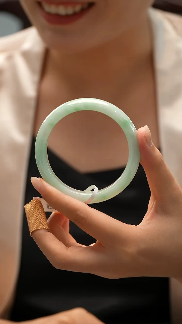 未镶嵌手镯翡翠82号