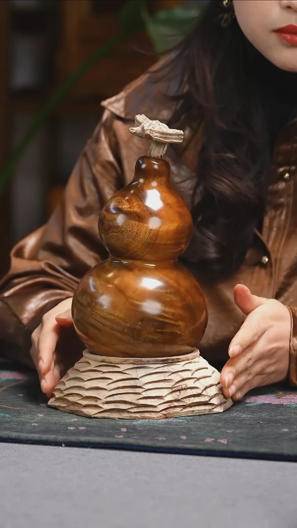 【闪购商品】金丝楠枯木料手工葫芦摆件