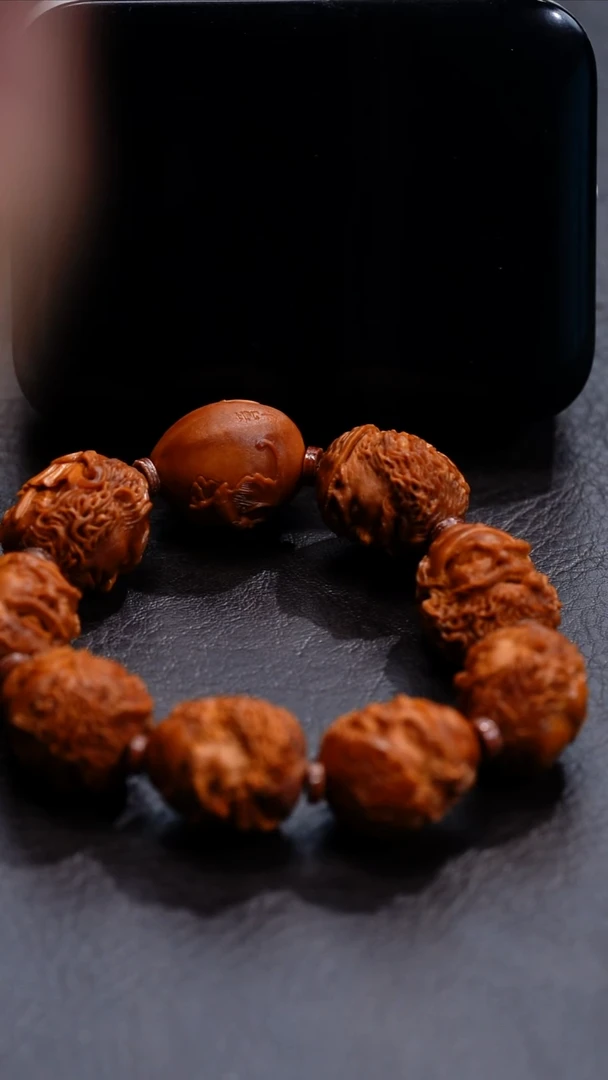 手串/手链橄榄核红*儿苏工核雕