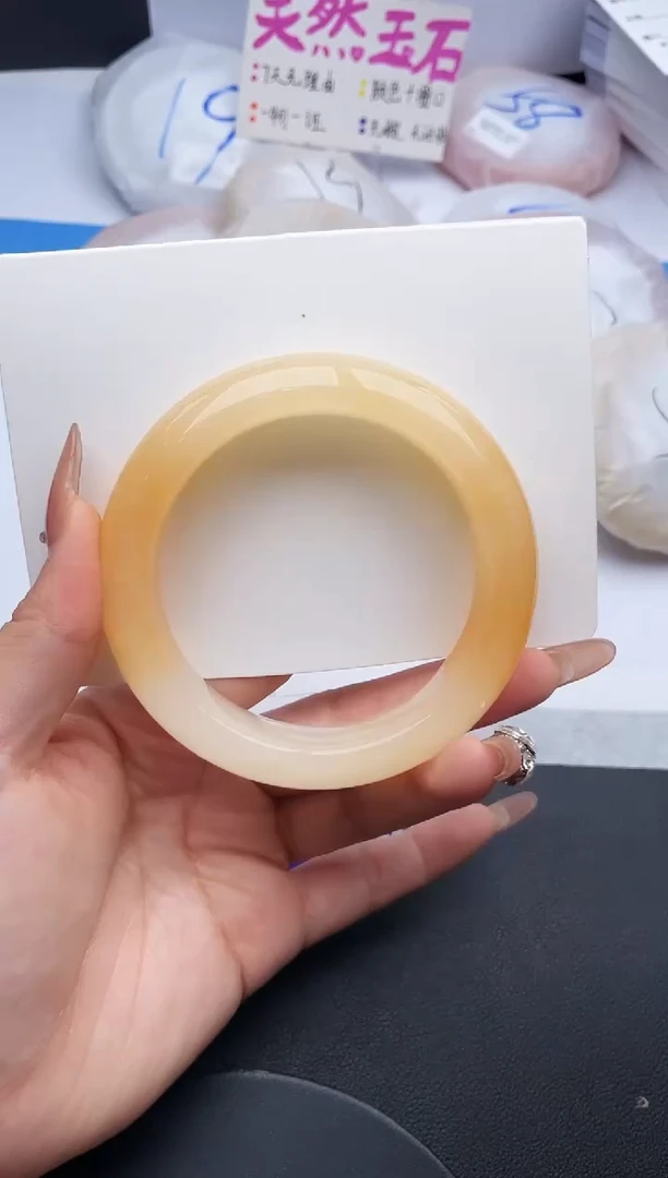 未镶嵌手镯石英质玉w93-HHB62+