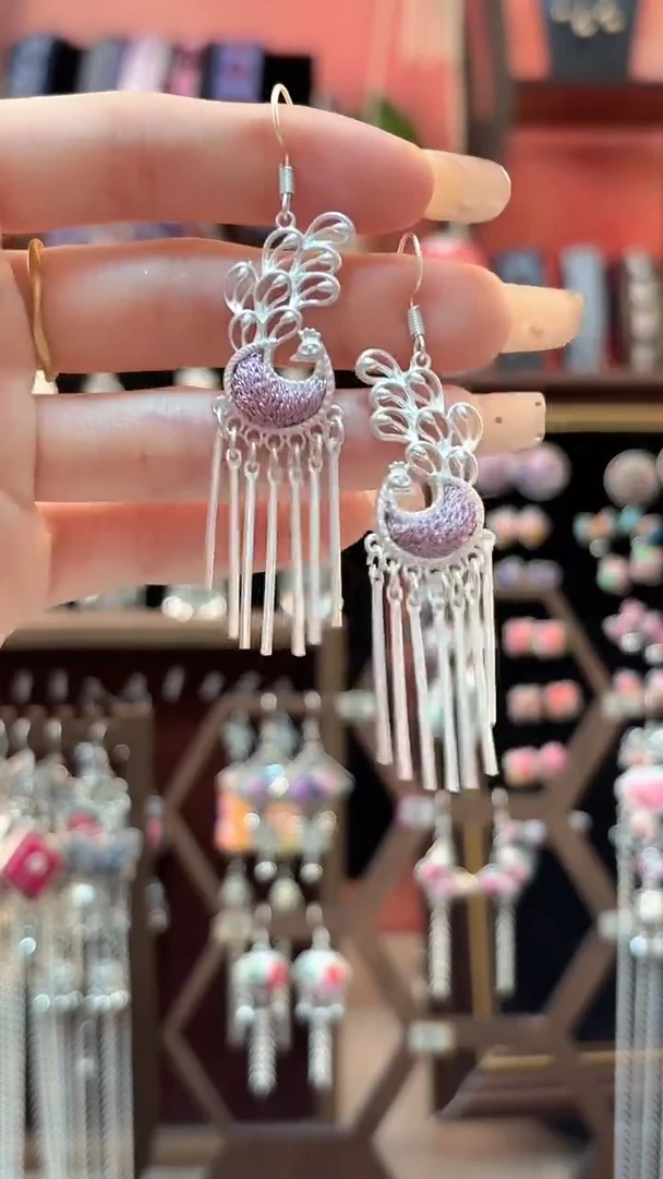 织绣 云织谣民族风精美饰品   167