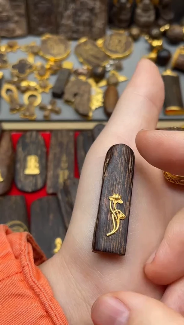 沉香吊坠沉香吊坠69