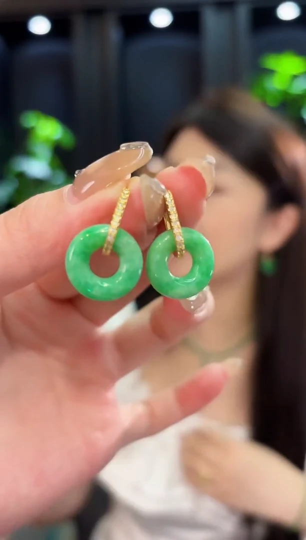 翡翠未镶嵌耳饰 含小耳包/多样性发货/一对