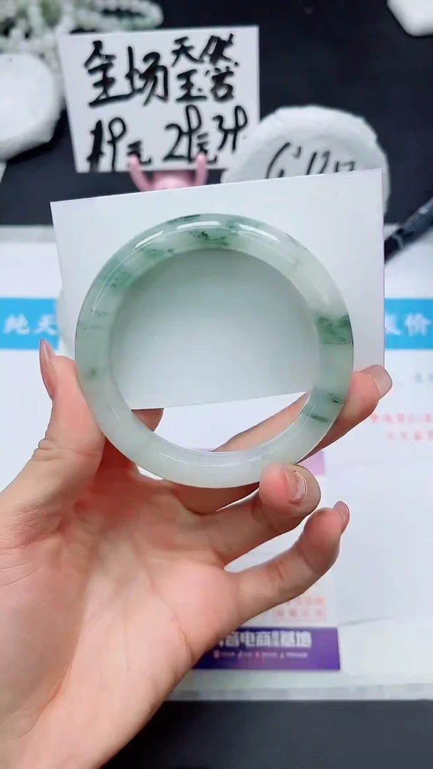 【闪购商品】石英质玉未镶嵌手镯66