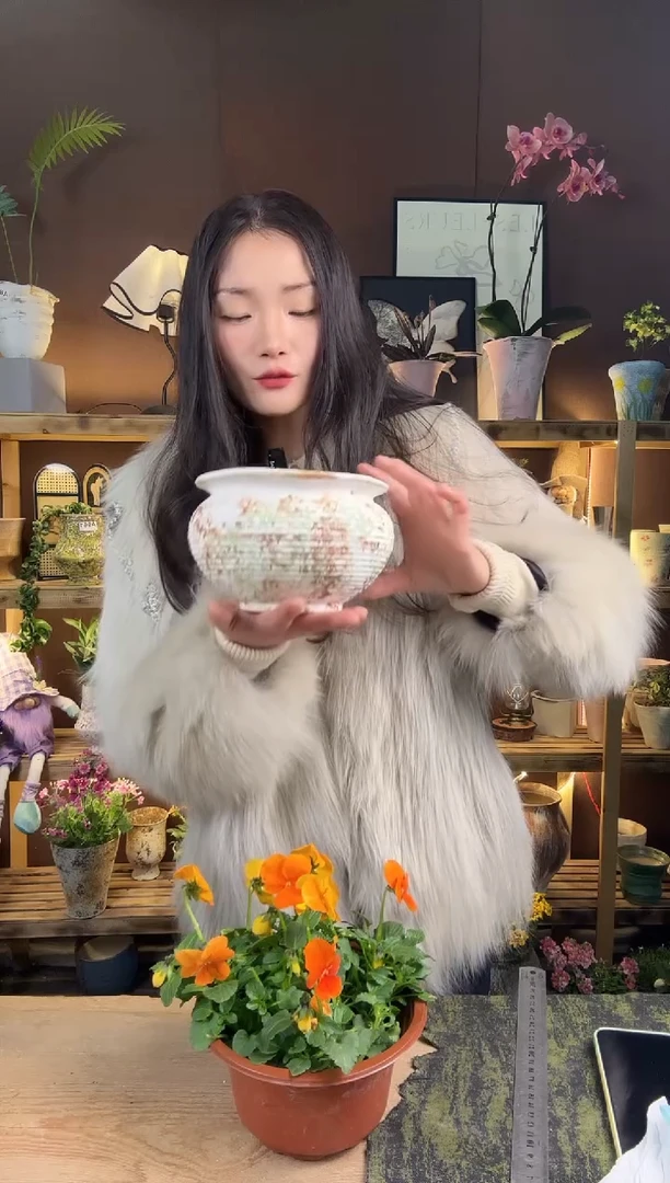 以实际为准编号 417   景德镇手工手绘花盆