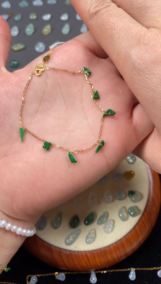 套链18K金镶嵌翡翠多样性发货  一个JK283