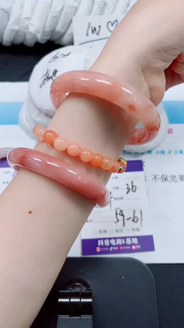 未镶嵌手镯石英质玉90-60.4