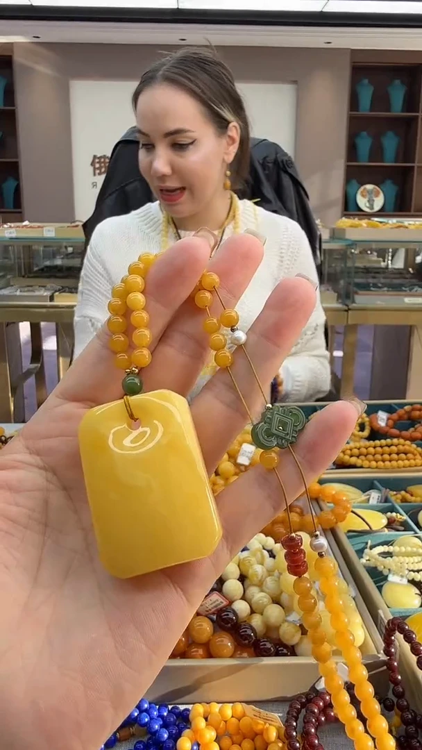 琥珀颈饰未镶嵌115秒拍号
