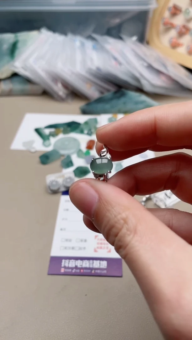 【闪购商品】翡翠戒指银S925镶嵌1000000070