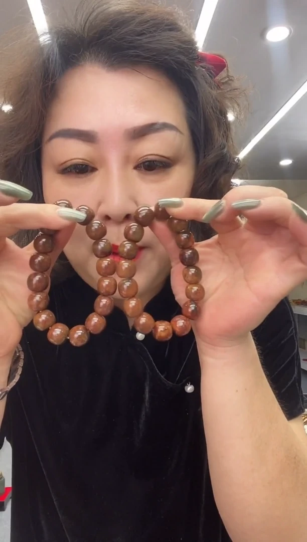 未镶嵌手链透闪石质玉多样式发货随机发一