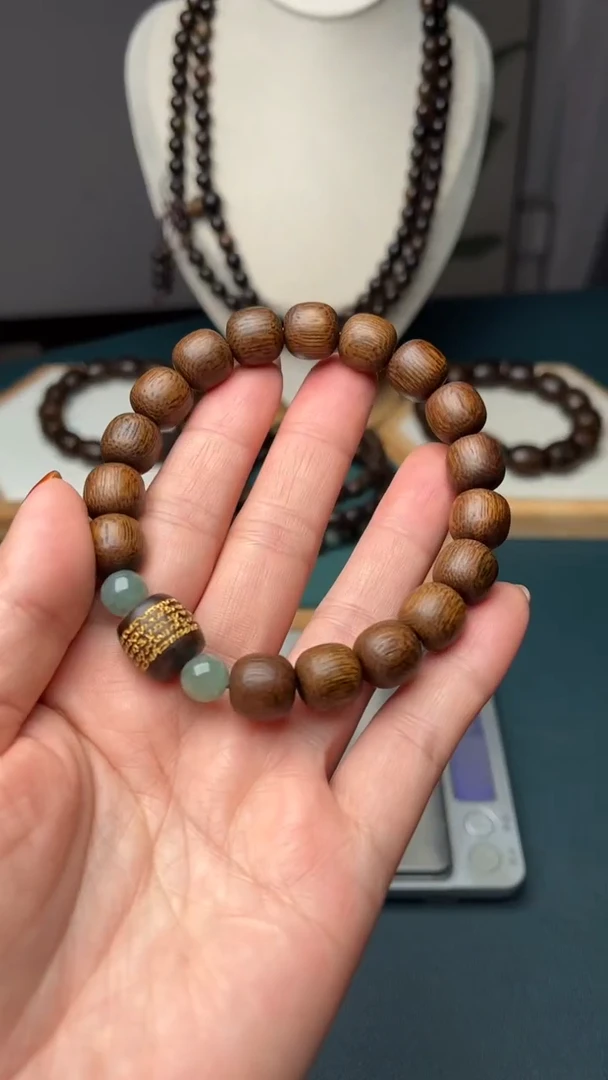 沉香沉香碎屑富森红土沉水级1.0