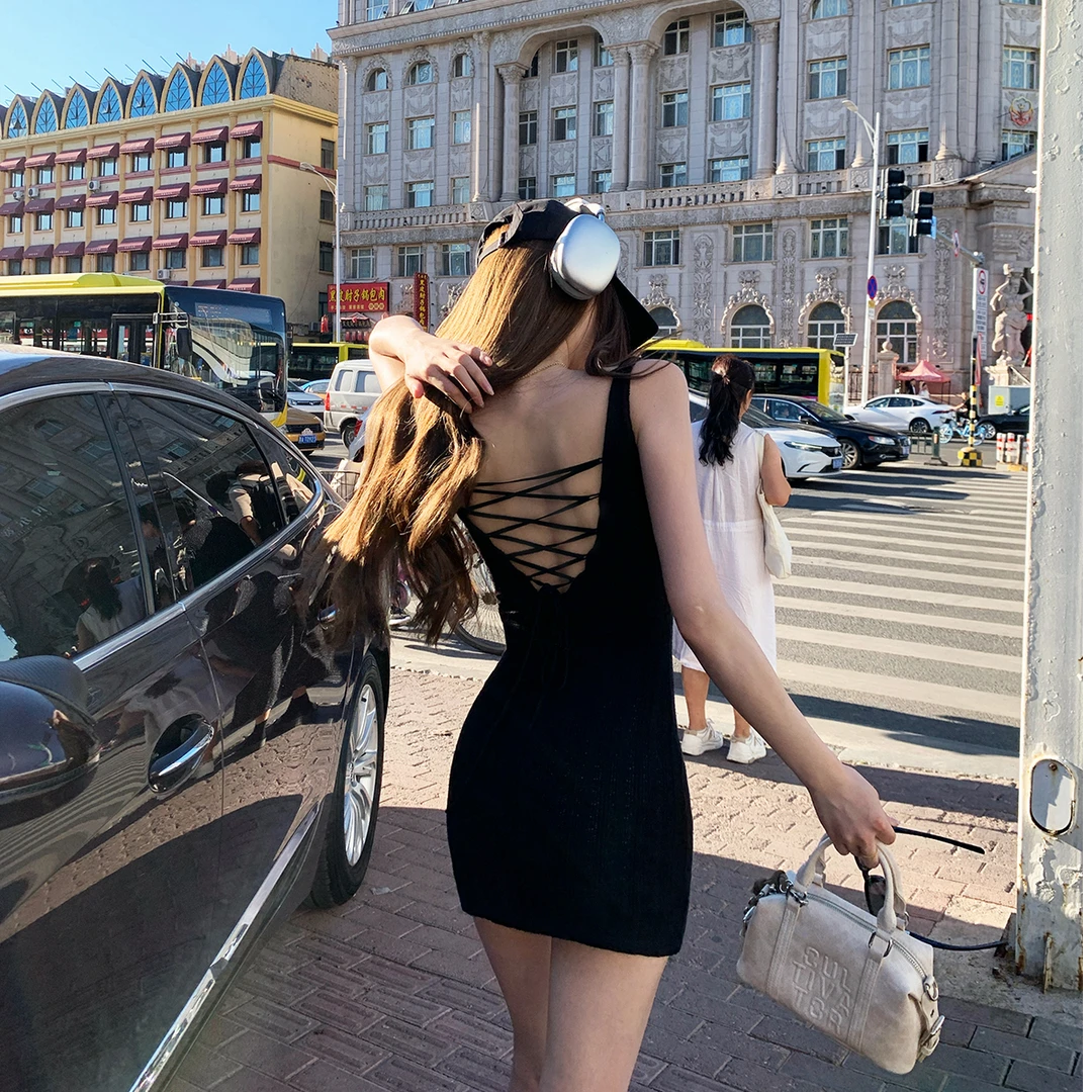 法式背后镂空绑带无袖连衣裙背心短裙夏季外穿纯欲性感修身包臀裙