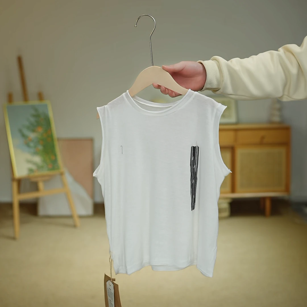 013416【叁】轻薄透气背心