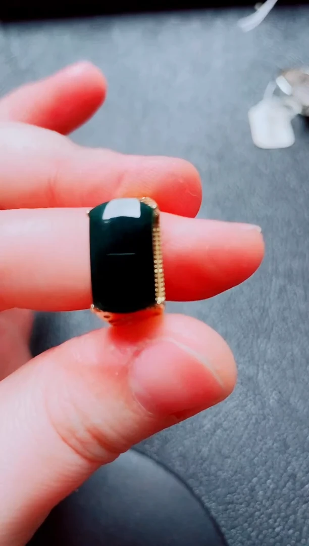 银S925镶嵌戒指翡翠1111