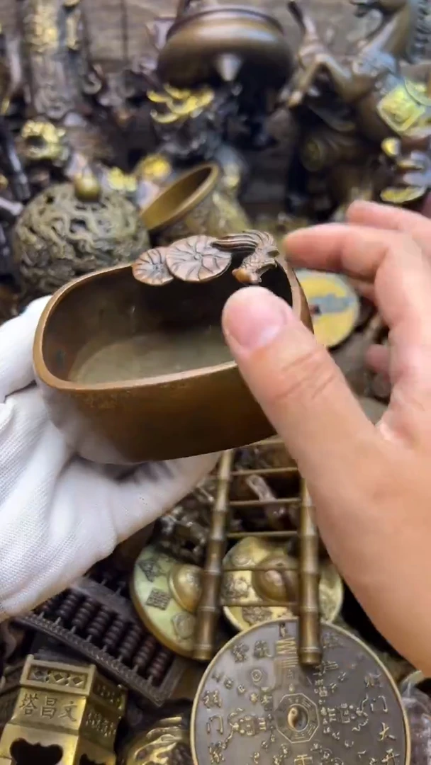 精美铜器，点击下单