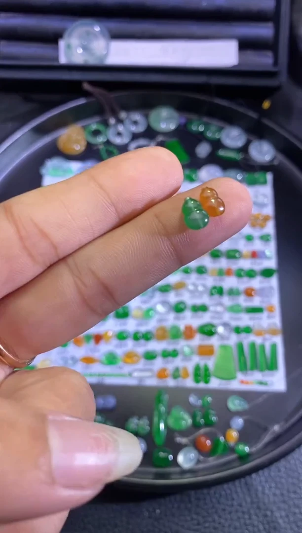 未镶嵌挂件翡翠葫芦