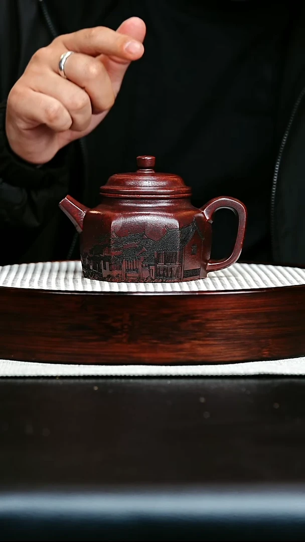 茶壶紫砂宜兴紫砂  六方德中
