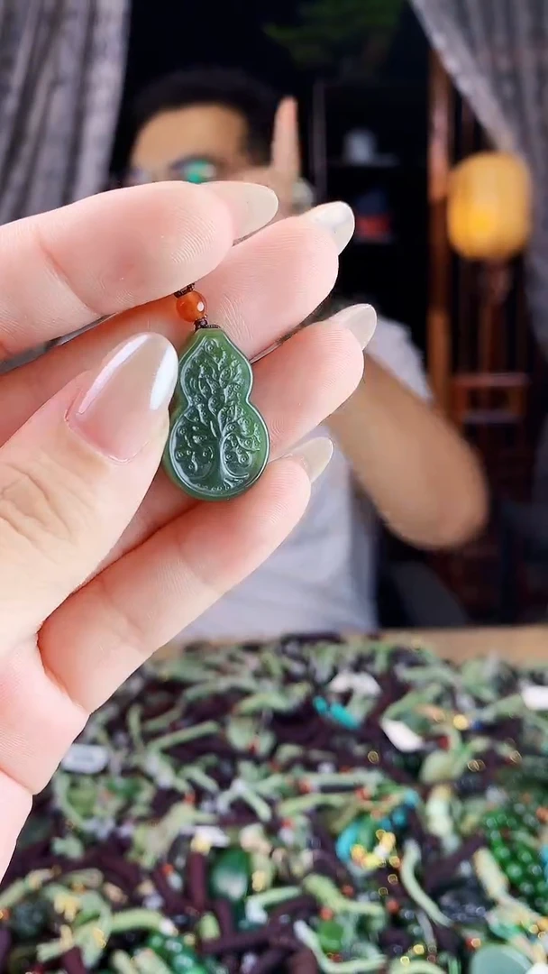 未镶嵌和田玉挂件多样性发货拍一发一